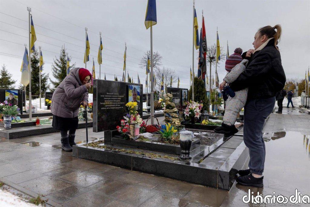 Kallas elogia el "coraje y la resiliencia" de los ucranianos al llegar a Kiev para recordar la masacre de Bucha