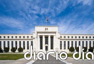 La actividad económica de Estados Unidos creció ligeramente a inicios de año, según el Libro Beige de la Fed