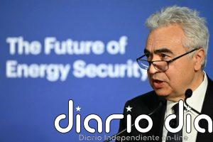 La AIE descarta escasez de petróleo pese al conflicto en Oriente Próximo y ve prematuro liberar reservas