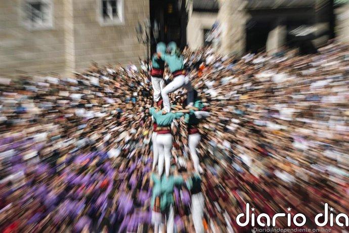 La asamblea de la CCCC aborda la importancia del nuevo casco de 'castellers'