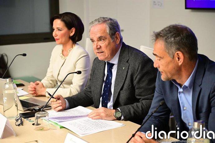 La campaña 'Escuelas de Salud para la Mujer' del CGCOF organiza sesiones de educación sanitaria en 150 farmacias