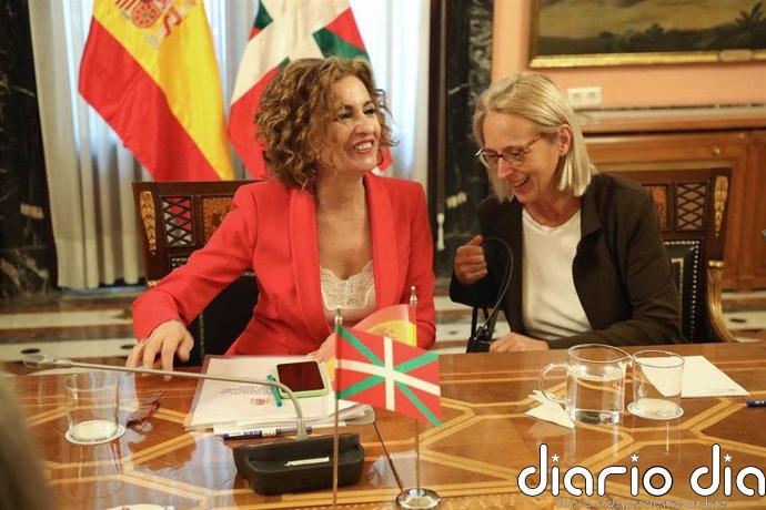 La candidata del Gobierno para presidir la AIReF promete independencia: "Nunca he militado en ningún partido"