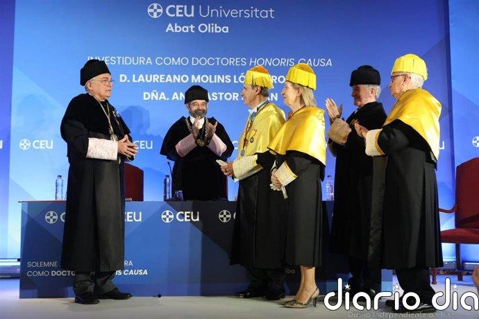La CEU UAO inviste Honoris causa a la exministra Ana Pastor y al cirujano torácico Laureano Molins