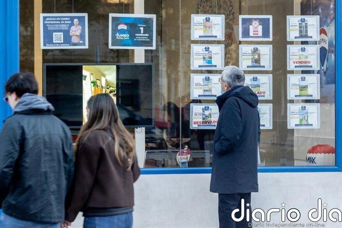 La compraventa de viviendas cayó un 11,4% en enero, hasta las 49.685 transacciones, según los notarios