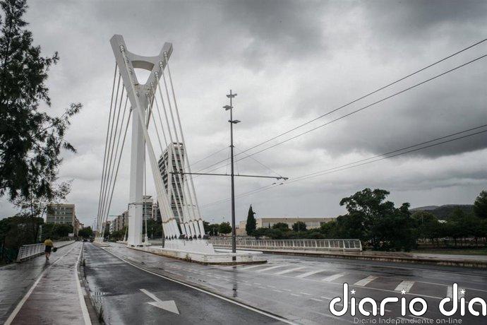 La Comunitat Valenciana arranca el fin de semana con el cielo muy nuboso y precipitaciones generalizadas