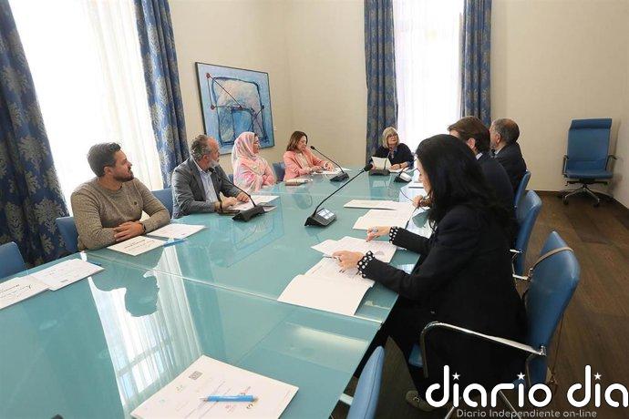 La Diputación de Alicante renueva su colaboración con el programa Casa de Acogida para niños y niñas saharauis enfermos