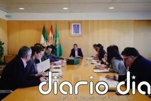 La Diputación de Sevilla adquiere 16 nuevos vehículos contra incendios y salvamento para los bomberos de la provincia