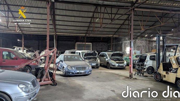 La Guardia Civil inspecciona un taller clandestino en Carlet