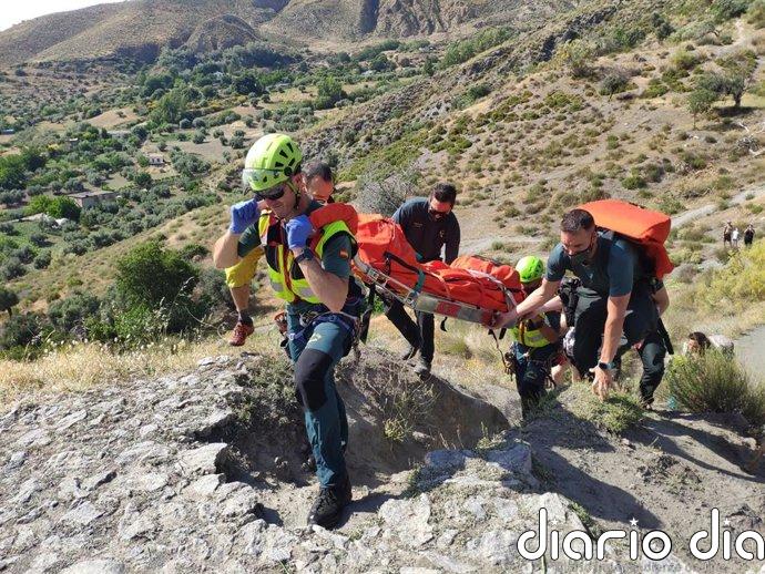 La Guardia Civil realiza tres rescates en montaña en Granada durante el fin de semana