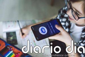 La IA no es tu niñera: qué pasa cuando los niños tratan a los chatbots como amigos, según pediatras