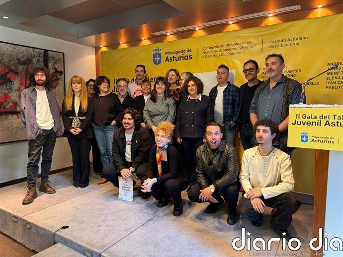 La II Gala del Talento Juvenil Asturiano hace un llamamiento contra la guerra y en defensa del asturiano