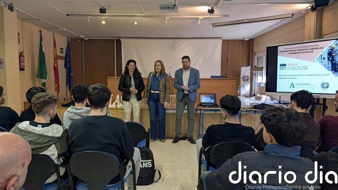 La Junta celebra en Jaén unas jornadas de prevención de riesgos laborales en trabajos en altura para alumnado de FP