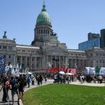 La Justicia argentina suspende parcialmente la reforma laboral de Javier Milei