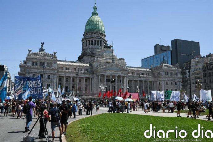 La Justicia argentina suspende parcialmente la reforma laboral de Javier Milei