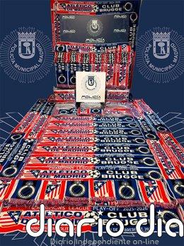 La Policía Municipal incautó más de 180 bufandas falsificadas en la previa del Atleti-Brujas en febrero