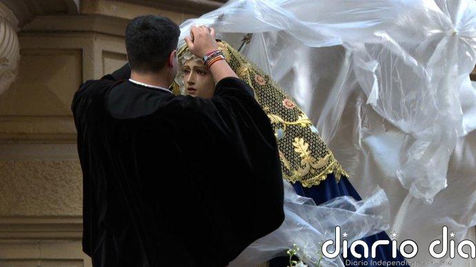 La procesión del Borriquito recorre las calles de Bilbao y dará paso este lunes a la del Nazareno