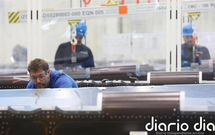 La producción industrial baja un 1,8% en enero en Extremadura en tasa interanual, 0,9 puntos menos que la media nacional