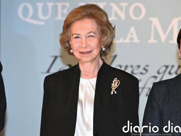 La Reina Sofía, cada vez más animada, abandona el luto riguroso tras la muerte de Irene de Grecia
