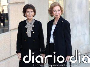 La Reina Sofía, de lo más sonriente, protagoniza un cariñoso reencuentro con su gran amiga Paloma O'Shea