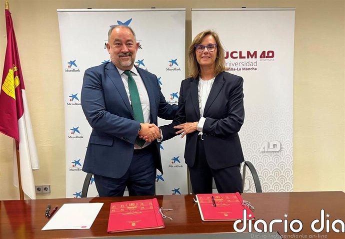 La UCLM y MicroBank impulsan el emprendimiento con un millón de euros para financiar proyectos