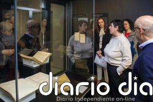 La UJA exhibe el histórico 'Diccionario de autoridades' en la sala Obra Invitada de la antigua Escuela de Magisterio