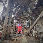 Las autoridades iraníes denuncian dos ataques mortales en zonas residenciales, uno con seis fallecidos