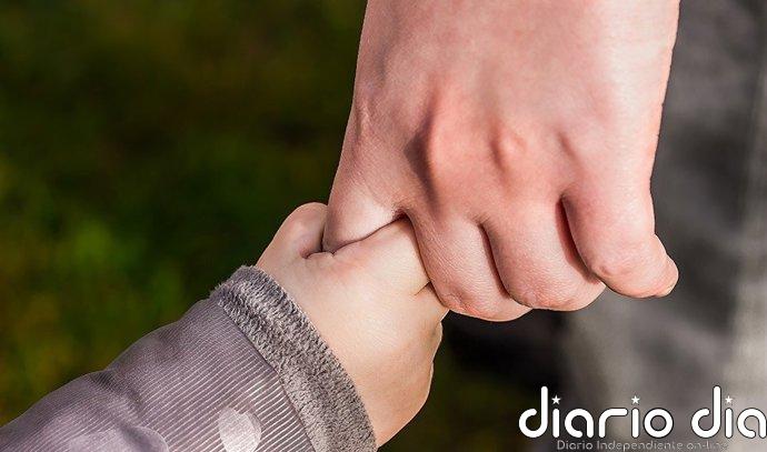 Las ayudas económicas a familias andaluzas con menores en riesgo de exclusión alcanzan los 15,2 millones