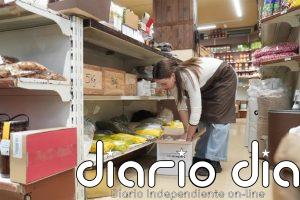 Las ventas del sector servicios moderan su crecimiento en enero al 0,2% y suman 22 meses de alzas