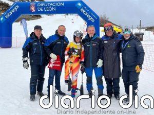 León homenajea a la esquiadora Martín-Granizo, un "emblema de tenacidad" tras "derribar muros" en favor de la inclusión