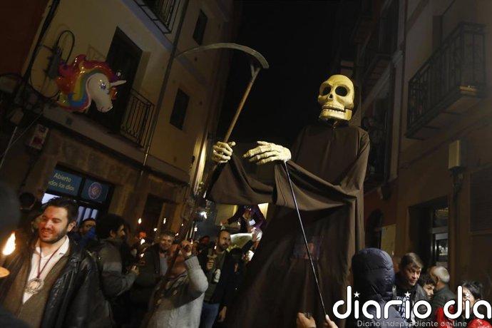 León vive entre este Jueves y Viernes Santo la versión más profana de la Pasión con la Procesión de Genarín