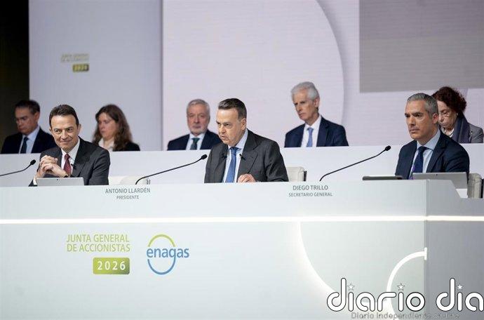 Los accionistas de Enagás respaldan la reelección de Arturo Gonzalo y Antonio Llardén