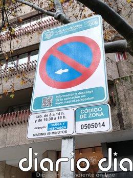 Los camiones botelleros duplican su tiempo de carga y descarga en el Centro atendiendo a las demandas de la hostelería