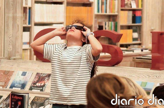 Los eclipses solares y lunares explicados de manera sencilla y rigurosa