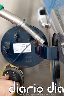 Los gasolineros piden una reducción temporal de impuestos para bajar hasta 22 céntimos los carburantes