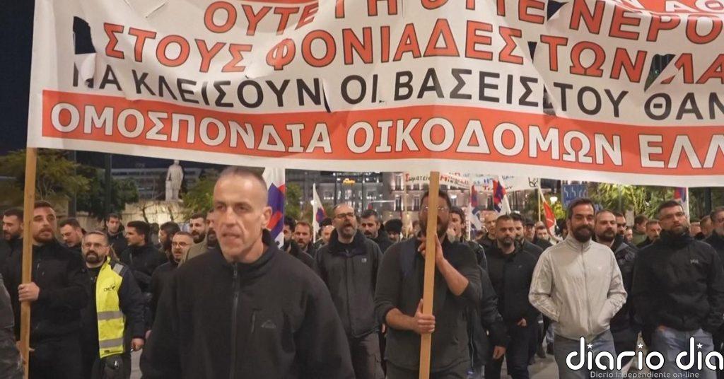 Los sindicatos toman las calles de Atenas contra el gasto militar y la guerra de Irán