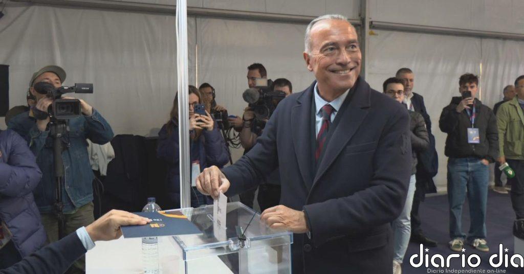 Los socios del Barça eligen a su presidente