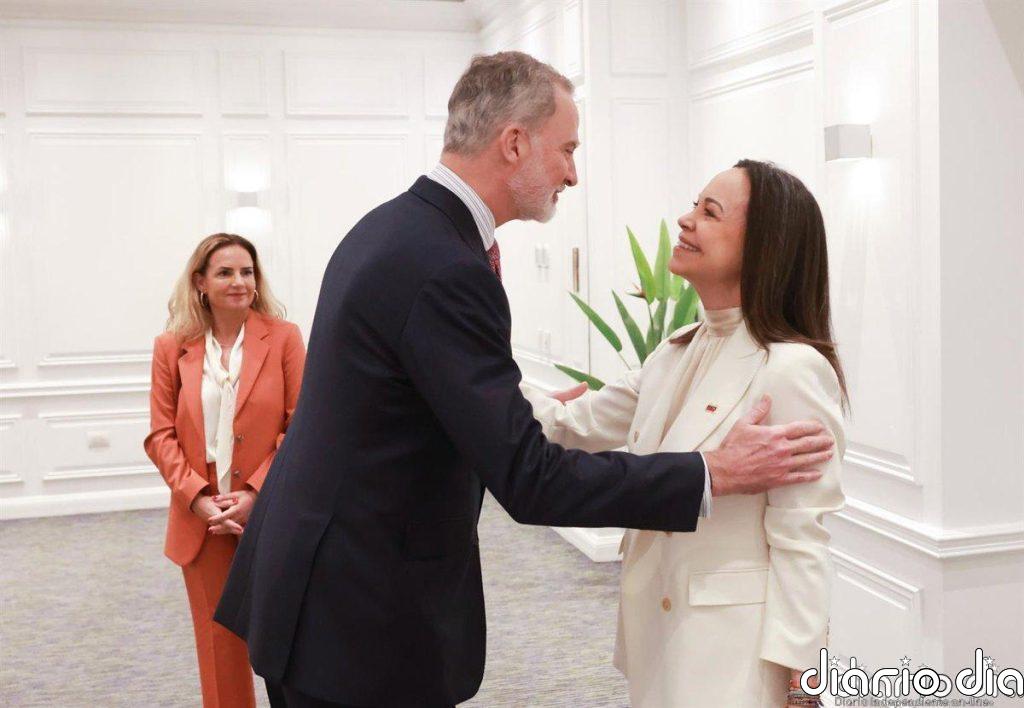 Machado agradece el apoyo de Felipe VI y lamenta "falta de liderazgo" del Gobierno de Sánchez