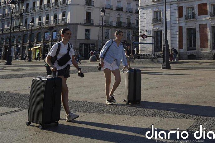 Madrid dará luz verde a apartahoteles y 'flexliving' en 16 ámbitos industriales para descentralizar el turismo