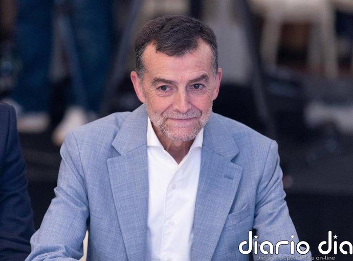 Maíllo (IU) defiende "desmantelar" las bases de Morón y Rota y reafirma a Andalucía como "tierra de paz"