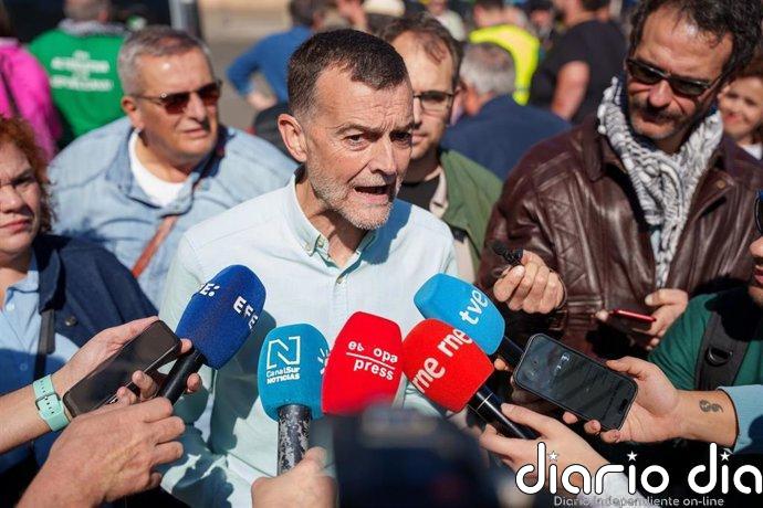 Maíllo respalda la respuesta de Sánchez a Trump: "Estamos ante un abismo como nunca antes desde la II Guerra Mundial"