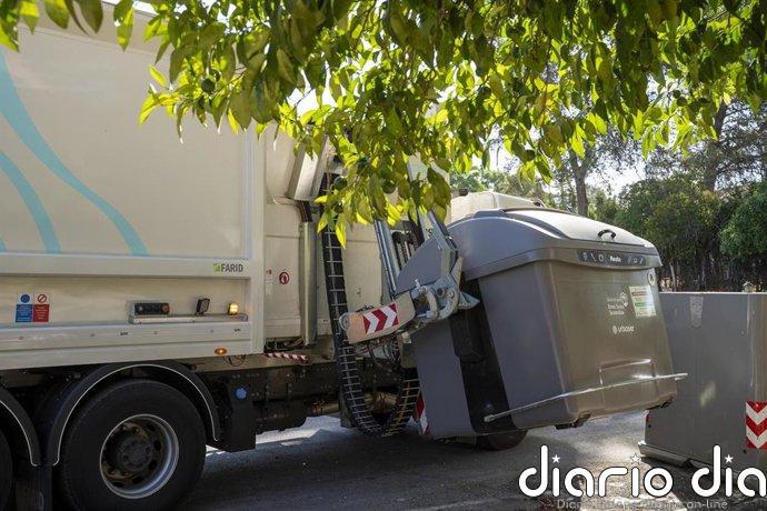 Mairena del Aljarafe aprueba por unanimidad reforzar la limpieza y modernizar la recogida selectiva de residuos