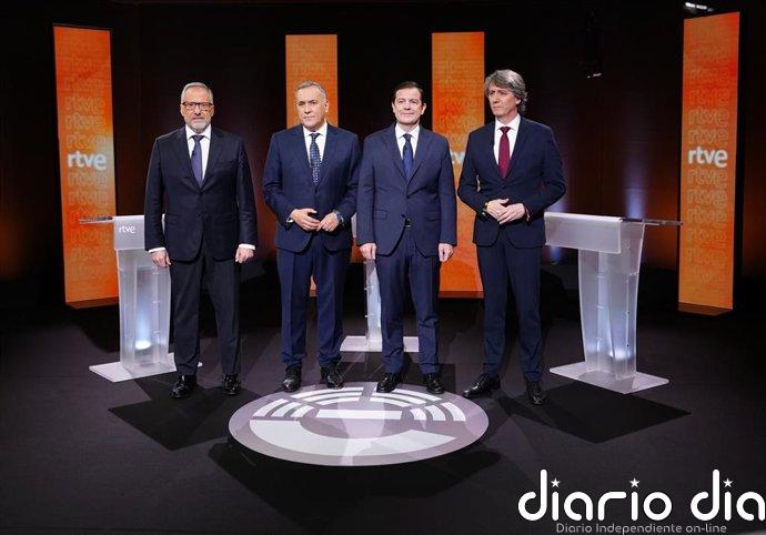 Mañueco rechaza estrechar la mano a Martínez para que gobierne la lista más votada y Vox pide esperar al 15M