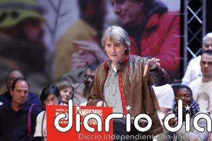 Martínez aboga por el "feminismo transversal" y pide un "giro de guion" que luche por las "mujeres invisibilizadas"