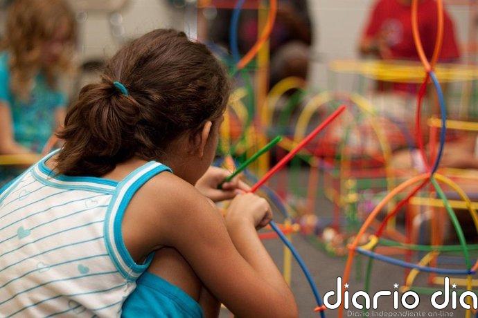 Más de medio millar de menores andaluces se benefician de un programa preventivo para mejorar la convivencia familiar