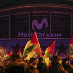 Más de un centenar de manifestantes pro-Palestina se congrega otra vez delante del Movistar Arena