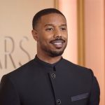 Michael B. Jordan rediseña el look masculino más elegante hasta la fecha en los Oscar 2026