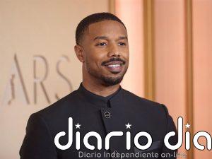Michael B. Jordan rediseña el look masculino más elegante hasta la fecha en los Oscar 2026