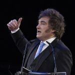 Milei aplaude el fallo de EEUU sobre la expropiación de YPF, que ahorrará a Argentina 13.975 millones