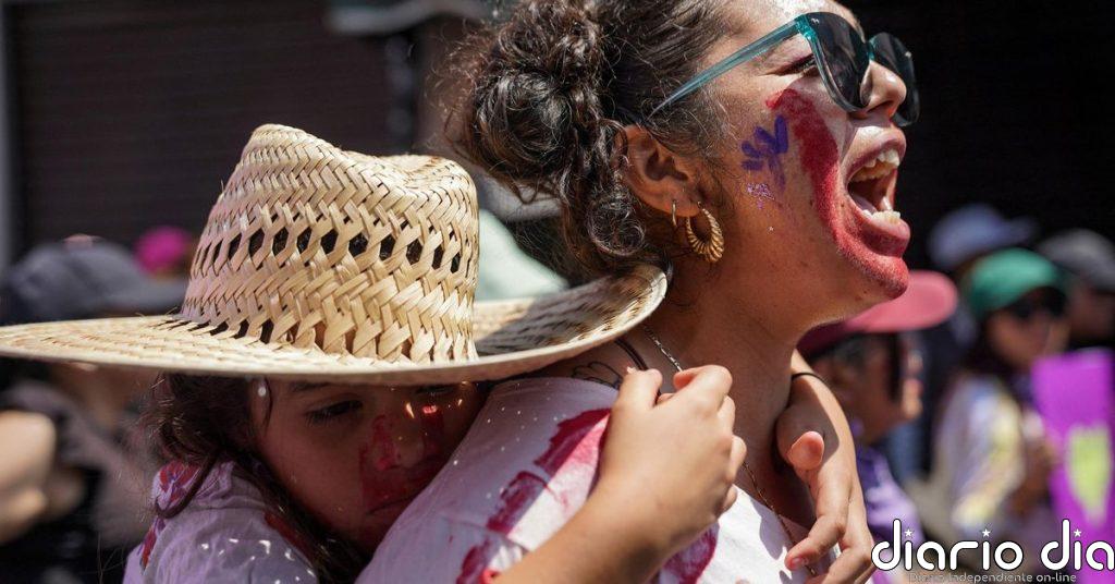 Miles de mujeres marchan en América Latina por el 8M para exigir derechos y justicia frente a la violencia machista