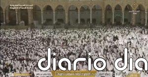 Miles de musulmanes celebran el fin del Ramadán en la Gran Mezquita de La Meca